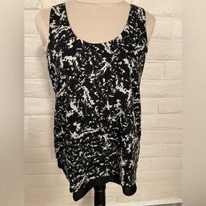 Banana Republic Black and a white Patterned Tank Top, sz M